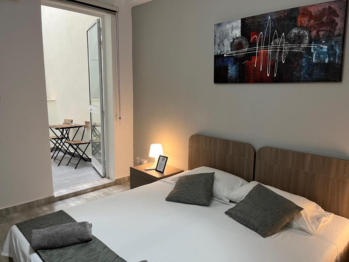 F7 Room 1, Private Double Room With Private Bathroom In Shared Flat Msida Exterior foto